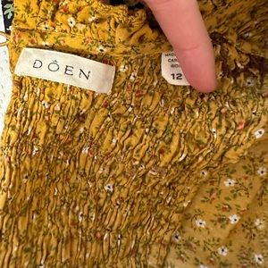 Doen kids dress size 12 yellow calico floral like new